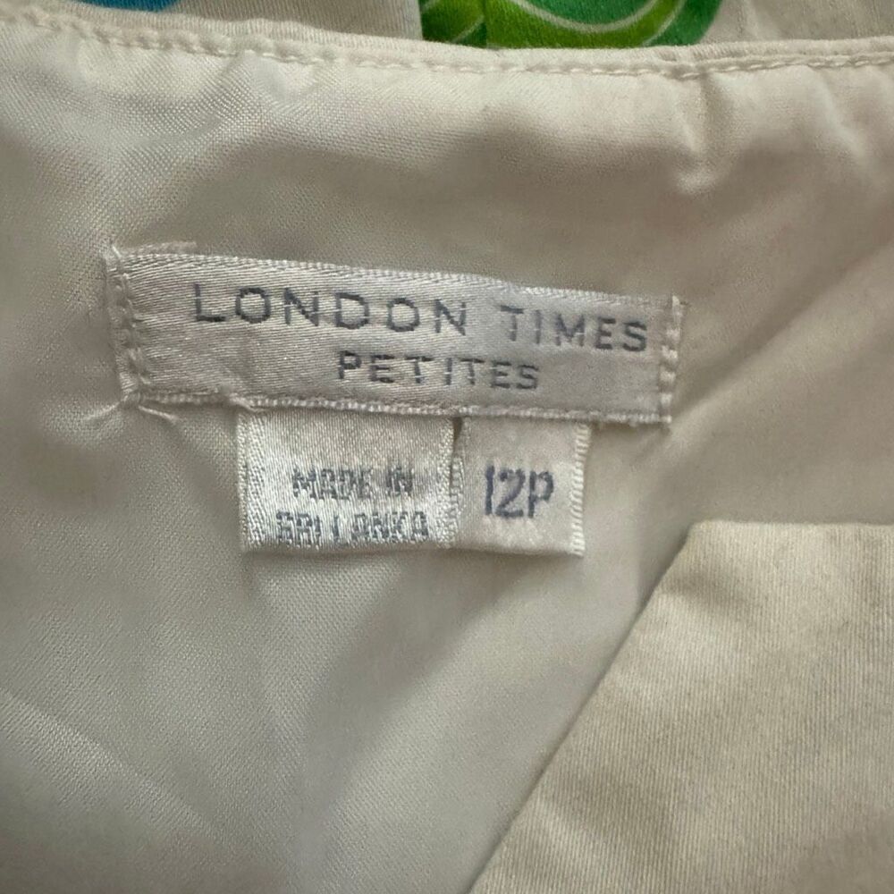 London Times Petites Printed Shift Dress White Blue Green Sleeveless Size 12P - Picture 3 of 4